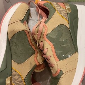 Michael Kors Crista Training Sneaker size 7.